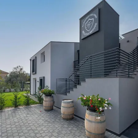 Al Bistrot Dei Vinai-3 By Interhome Imperia